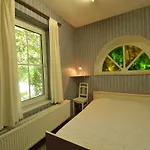 度假居 Family In *