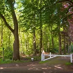 度假居 Family In *