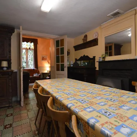 Family In Ferrieres Holiday home *